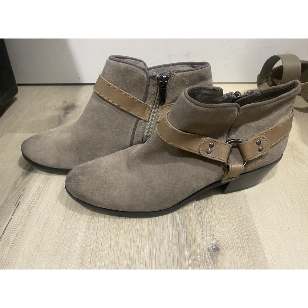 Sam Edelman Women's Ankle Bootie Suede Beige Block Heel Side Zip Size 8M